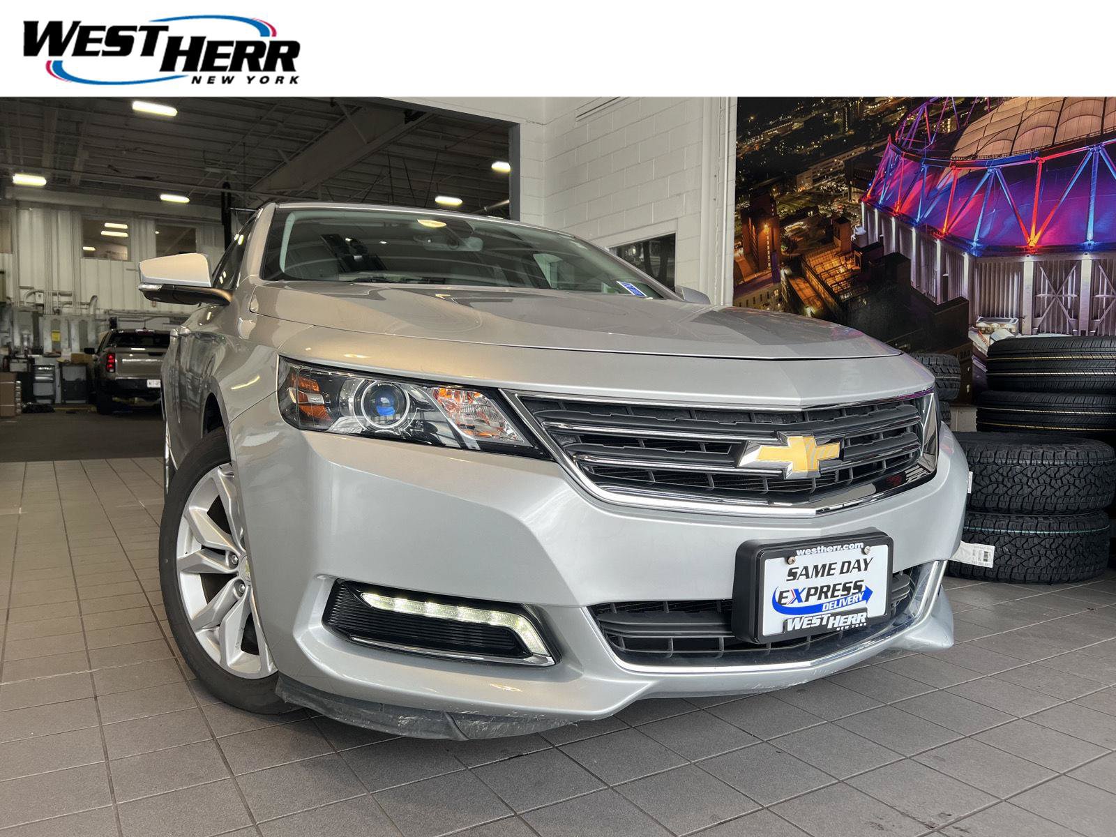 Used 2018 Chevrolet Impala LT w/ LT Convenience Package FWD image 1