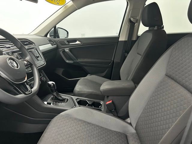 Used 2020 Volkswagen Tiguan S image 21