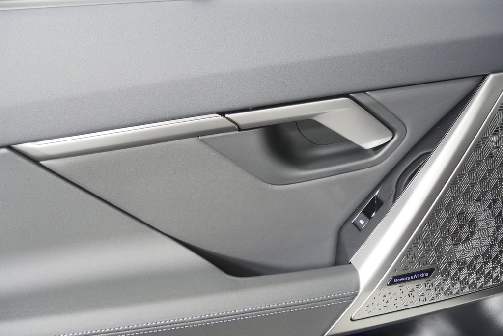 New 2027 BMW M5 Touring AWD/4WD image 14