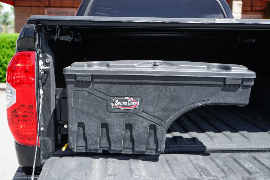 Used 2017 Toyota Tundra SR5 w/ TRD Off Road Package image 10