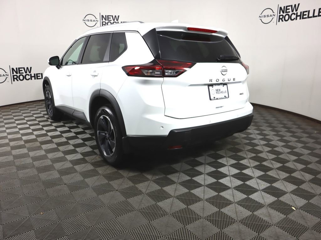 New 2026 Nissan Rogue SV image 5