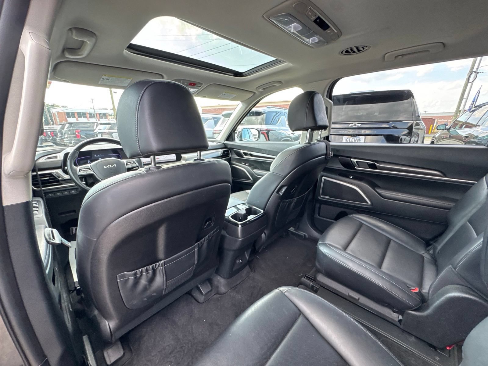 Used 2025 Kia Telluride S FWD image 23