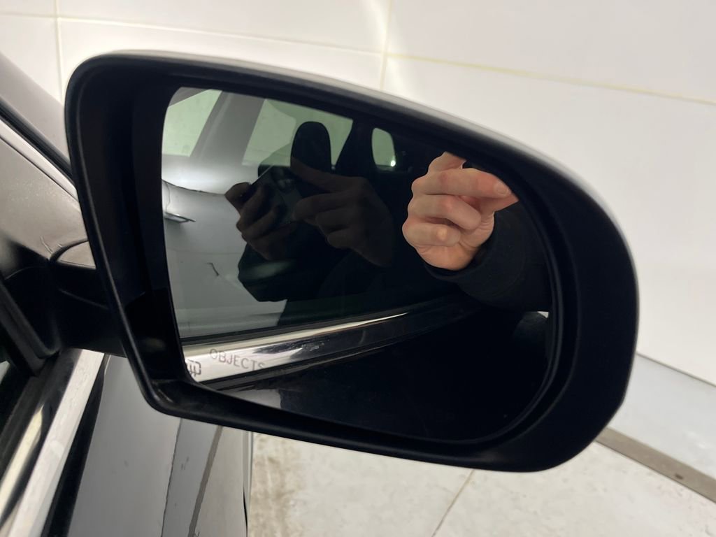 Used 2019 Jeep Cherokee Latitude w/ Popular Appearance Group image 52