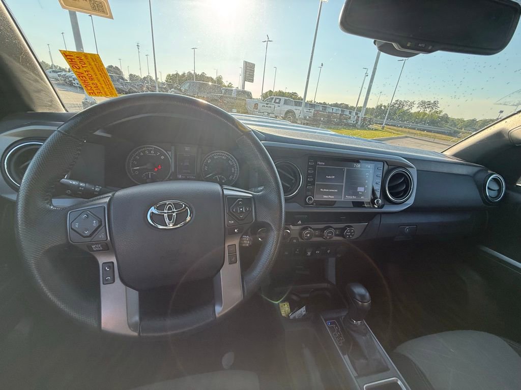 Used 2020 Toyota Tacoma TRD Sport w/ Technology Package AWD/4WD image 25