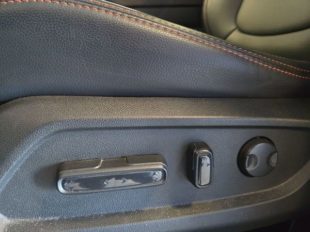 Used 2025 Honda Pilot TrailSport image 12