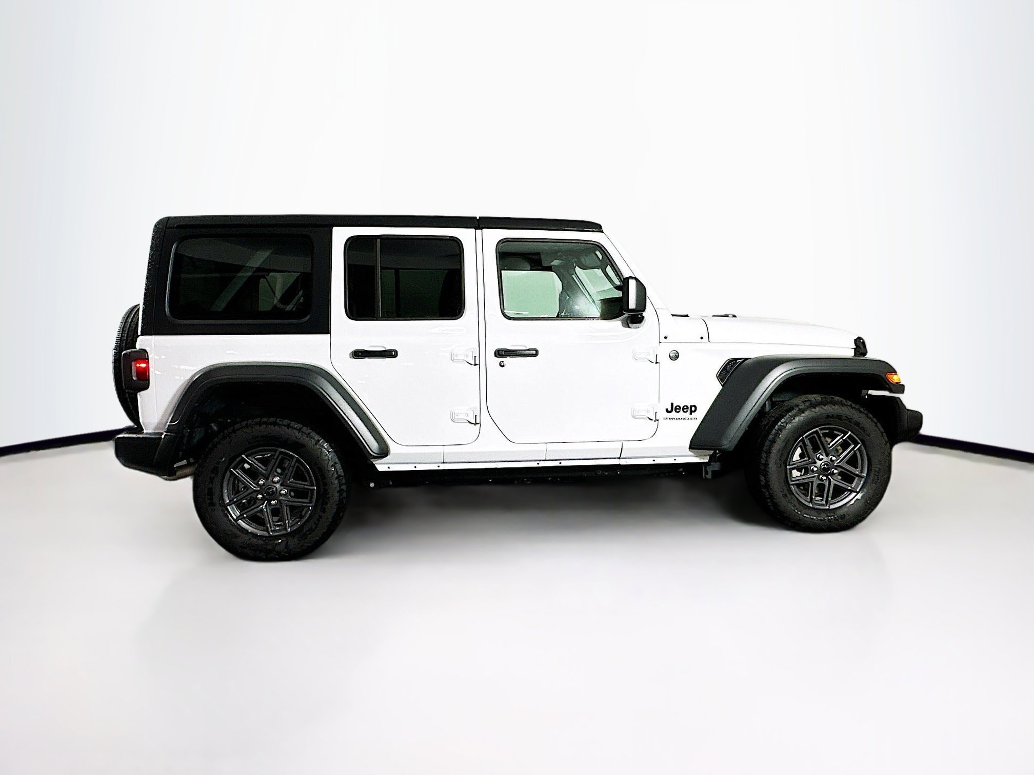 Used 2025 Jeep Wrangler Sport S image 10