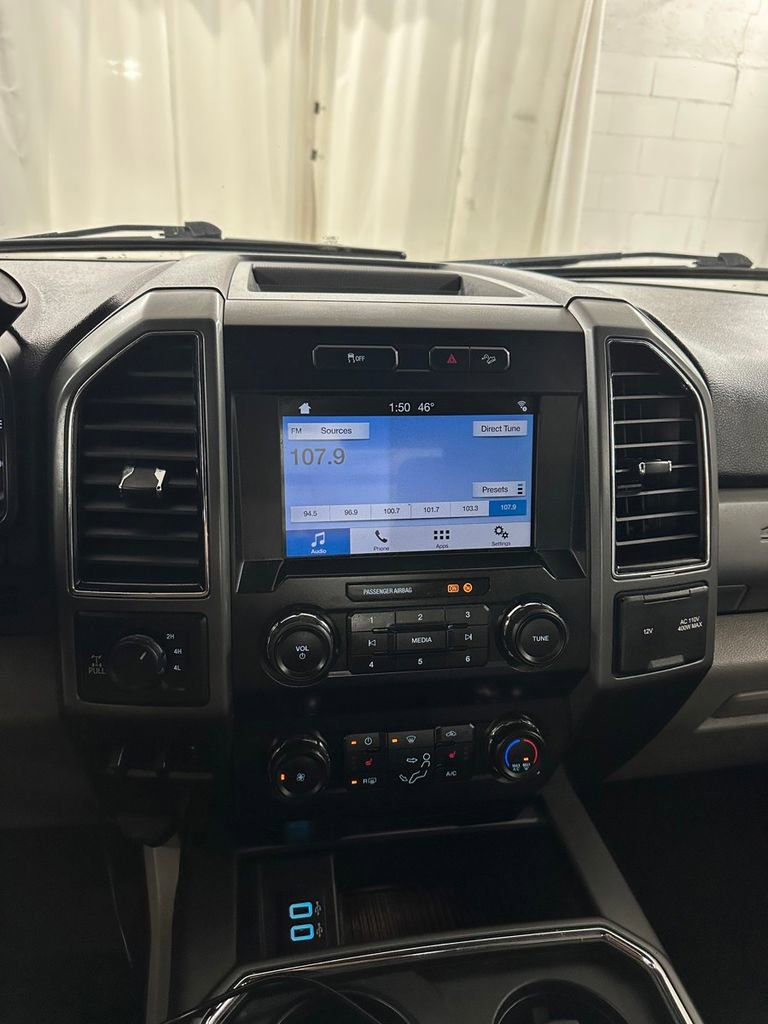 Used 2019 Ford F250 XLT w/ XLT Premium Package image 23