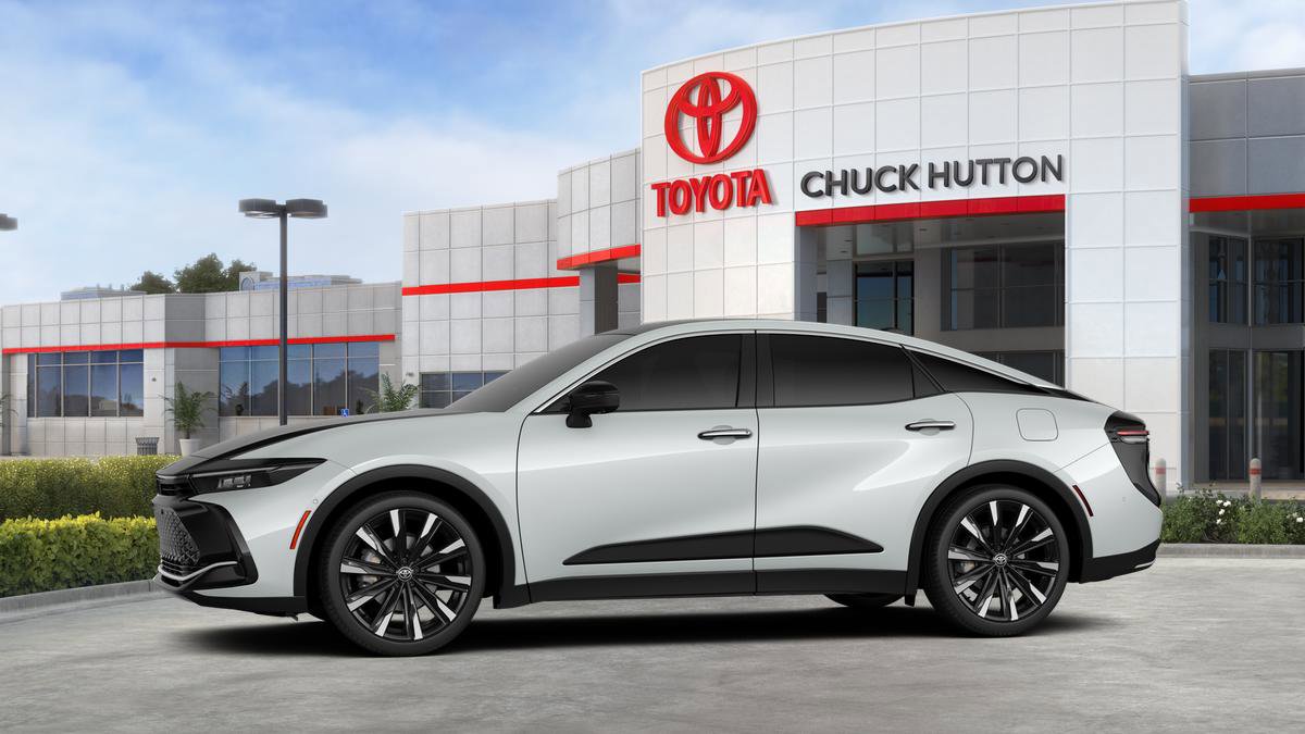 Used 2025 Toyota Crown Platinum image 32