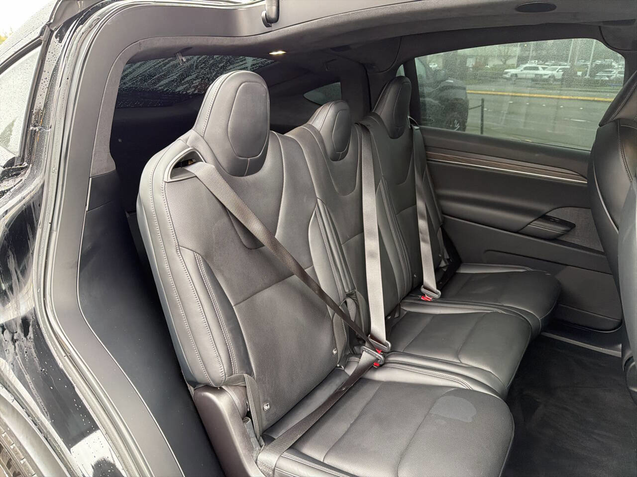 Used 2022 Tesla Model X image 22