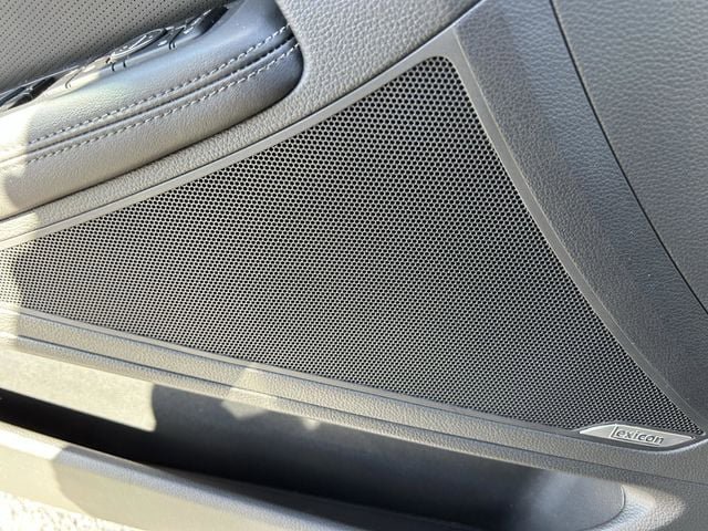 Used 2018 Genesis G80 5.0 Ultimate RWD image 24