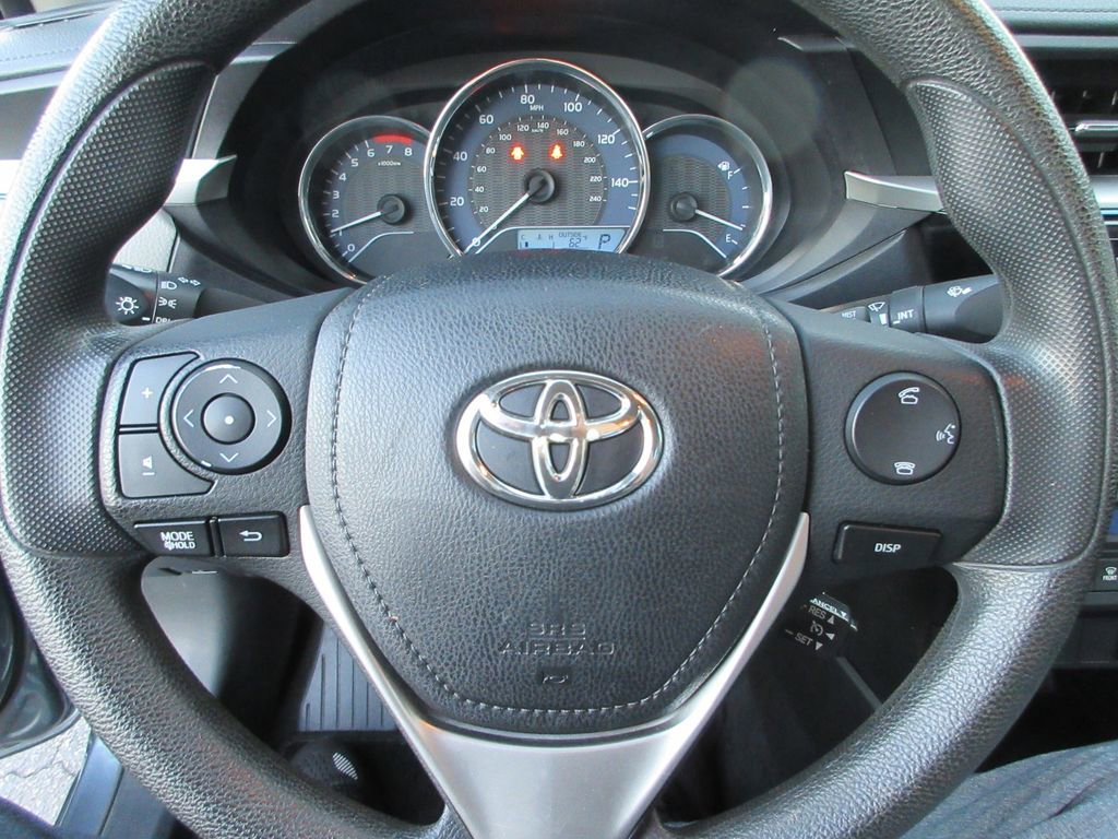 Used 2016 Toyota Corolla LE image 23