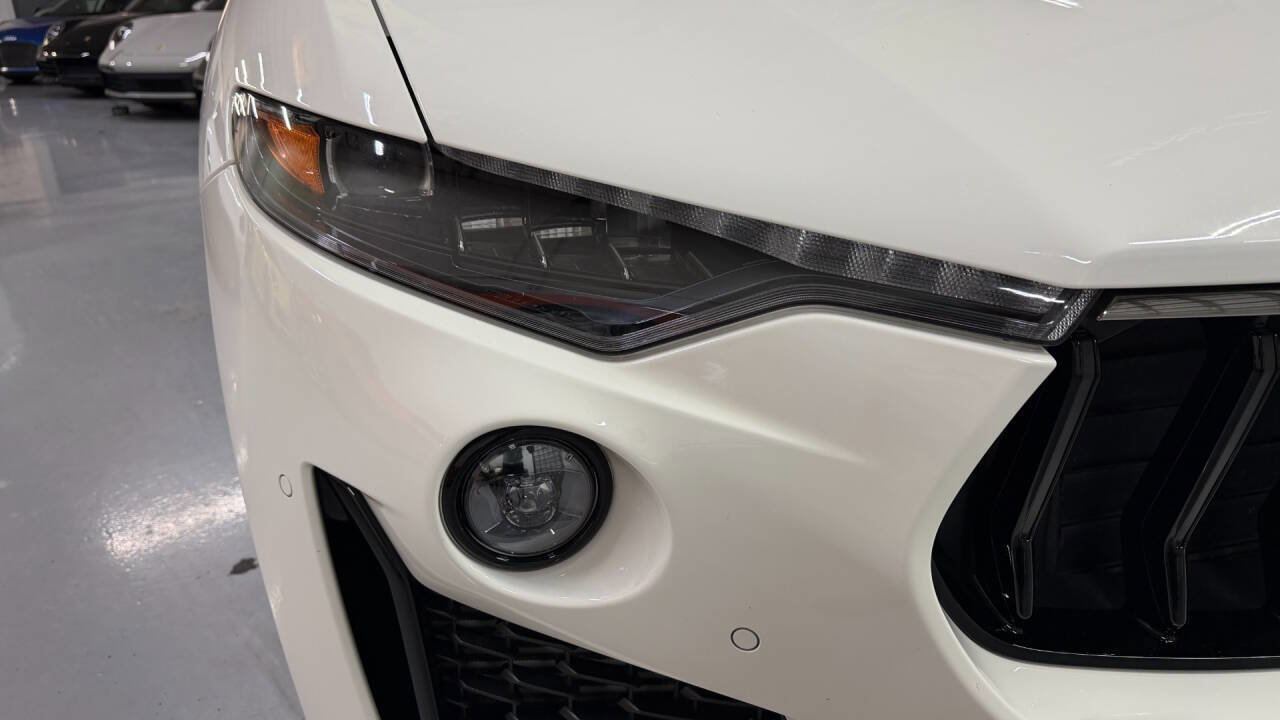 Used 2022 Maserati Levante GT AWD/4WD image 4