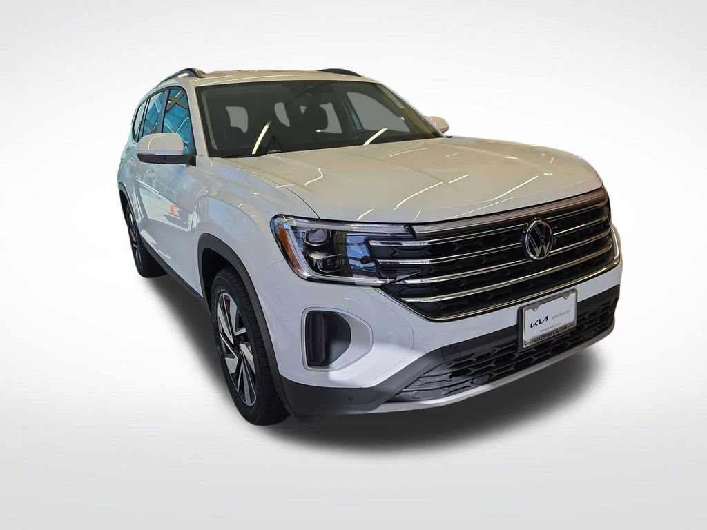Used 2025 Volkswagen Atlas SE FWD image 9