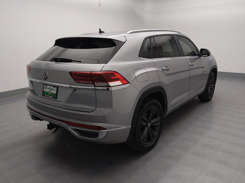 Used 2020 Volkswagen Atlas Cross Sport SE w/ Panoramic Sunroof Package FWD image 9