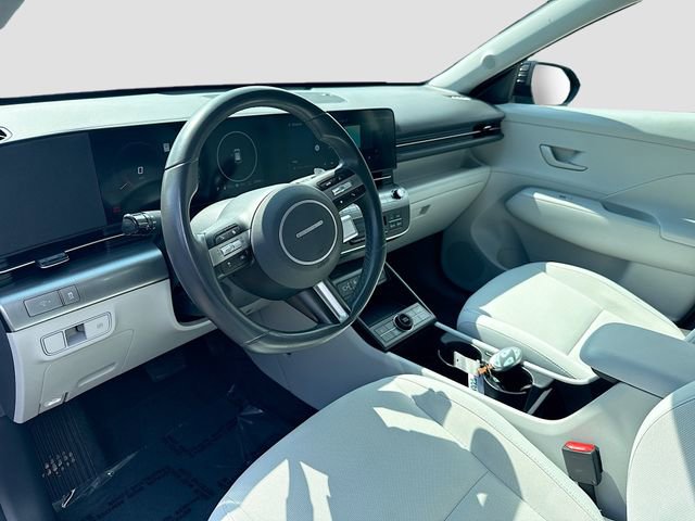 Certified 2025 Hyundai Kona SEL FWD image 9