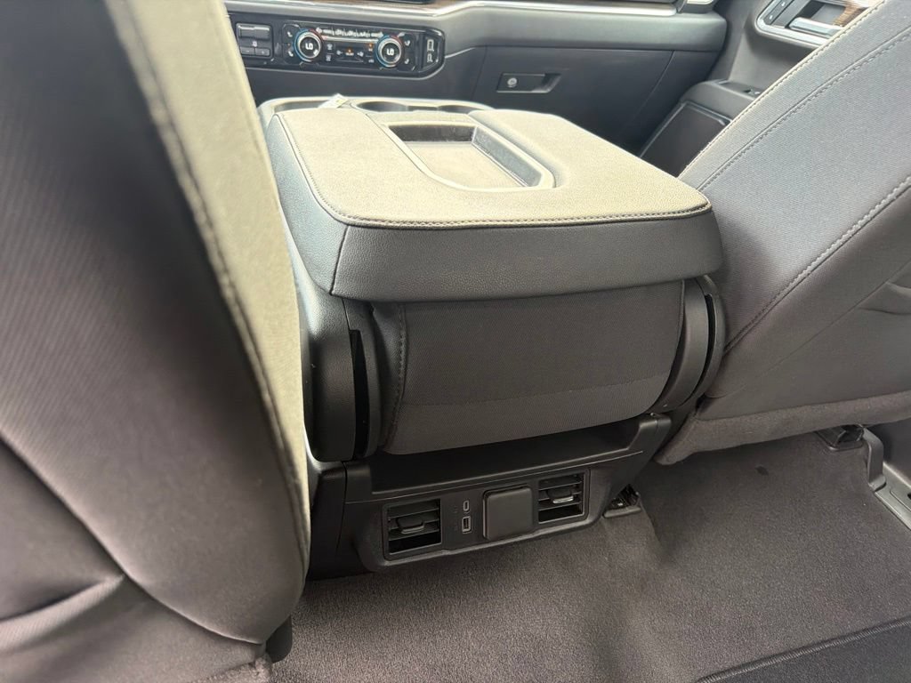 Used 2025 Chevrolet Silverado 1500 LT AWD/4WD image 13