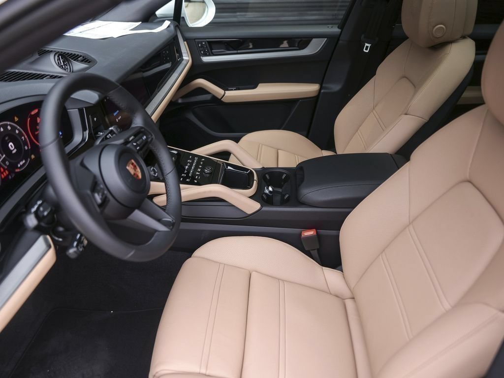 Certified 2026 Porsche Cayenne Coupe AWD/4WD image 15