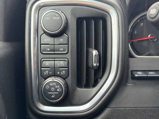 Used 2020 Chevrolet Silverado 3500 LTZ w/ LTZ Premium Package AWD/4WD image 15