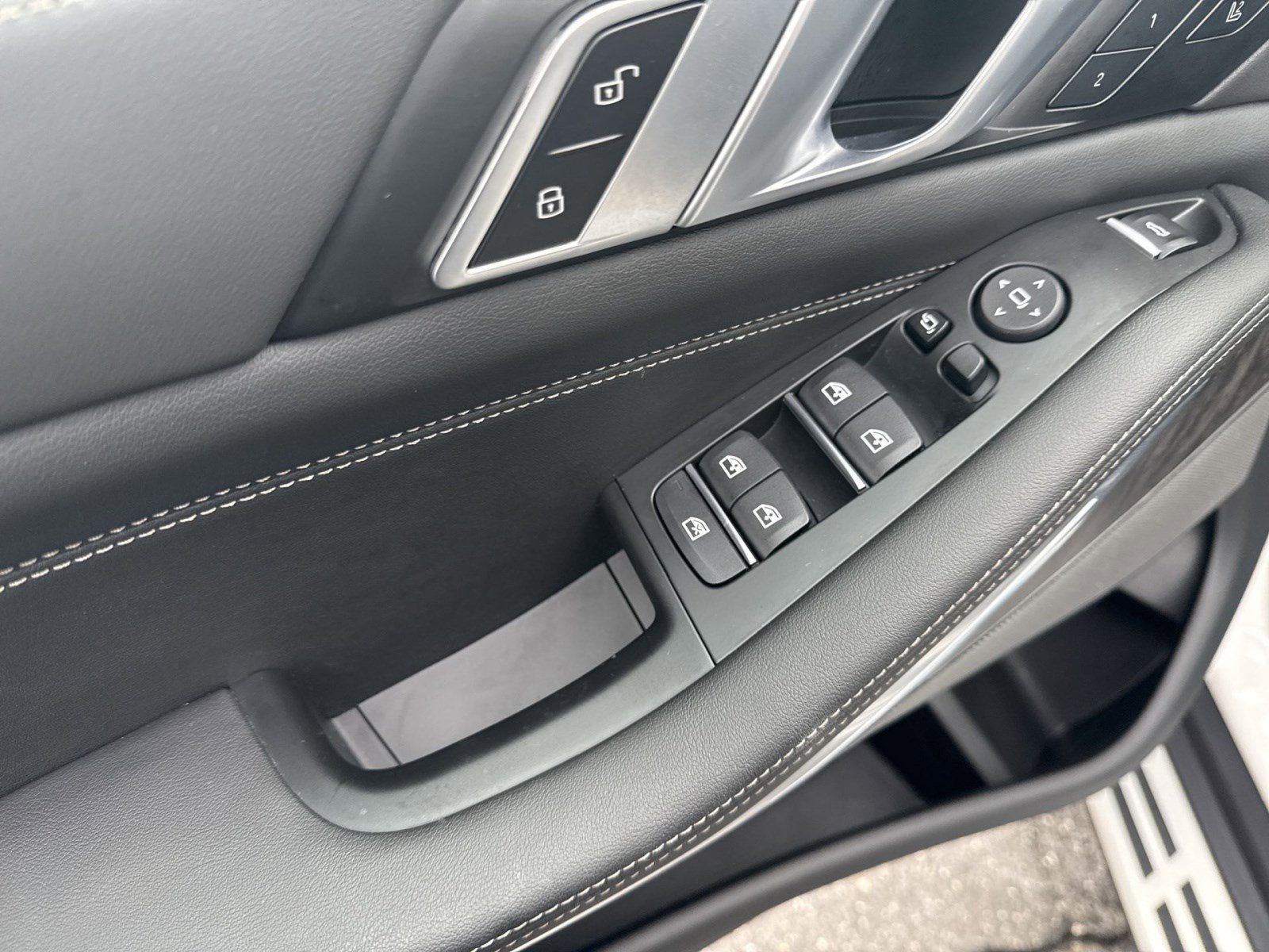 Used 2026 BMW X5 xDrive40i image 15