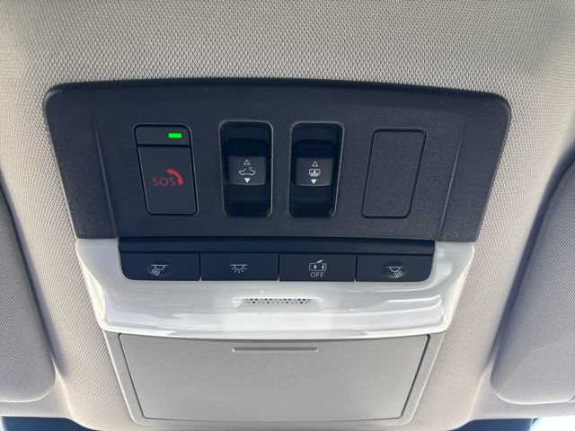 Used 2023 Nissan Pathfinder SL AWD/4WD image 14