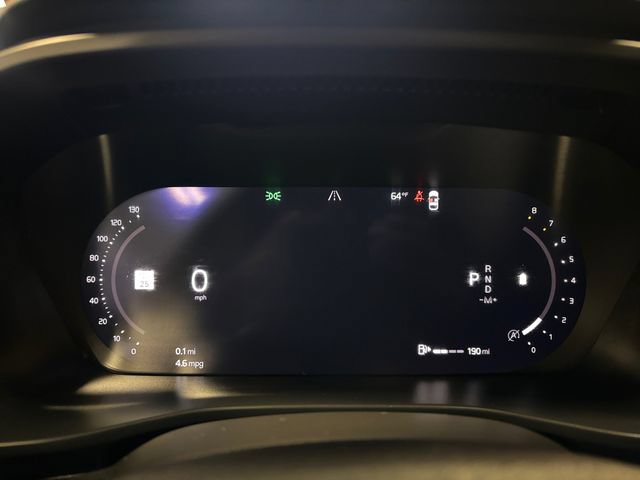 Used 2023 Volvo XC40 B5 Plus w/ Driver Assist Package AWD/4WD image 17