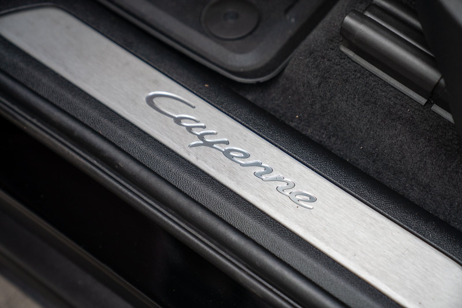 Certified 2023 Porsche Cayenne AWD/4WD image 11