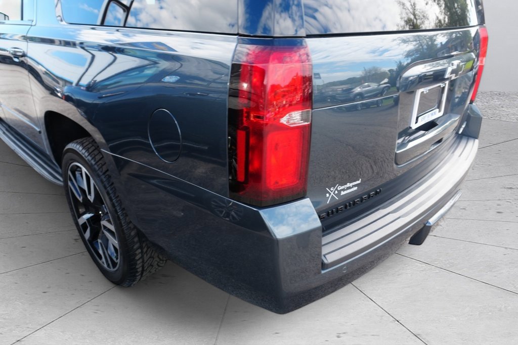 Used 2020 Chevrolet Suburban Premier w/ Premier 6.2L Value Package image 8