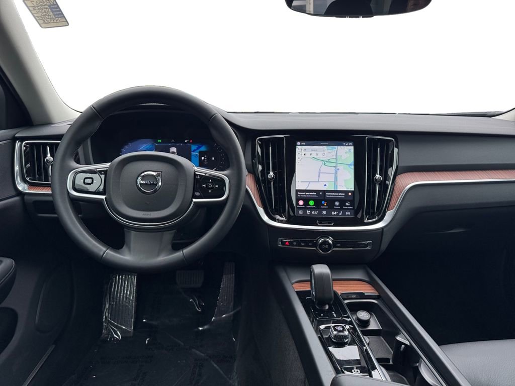 Certified 2025 Volvo V60 B5 Cross Country Plus AWD/4WD image 26