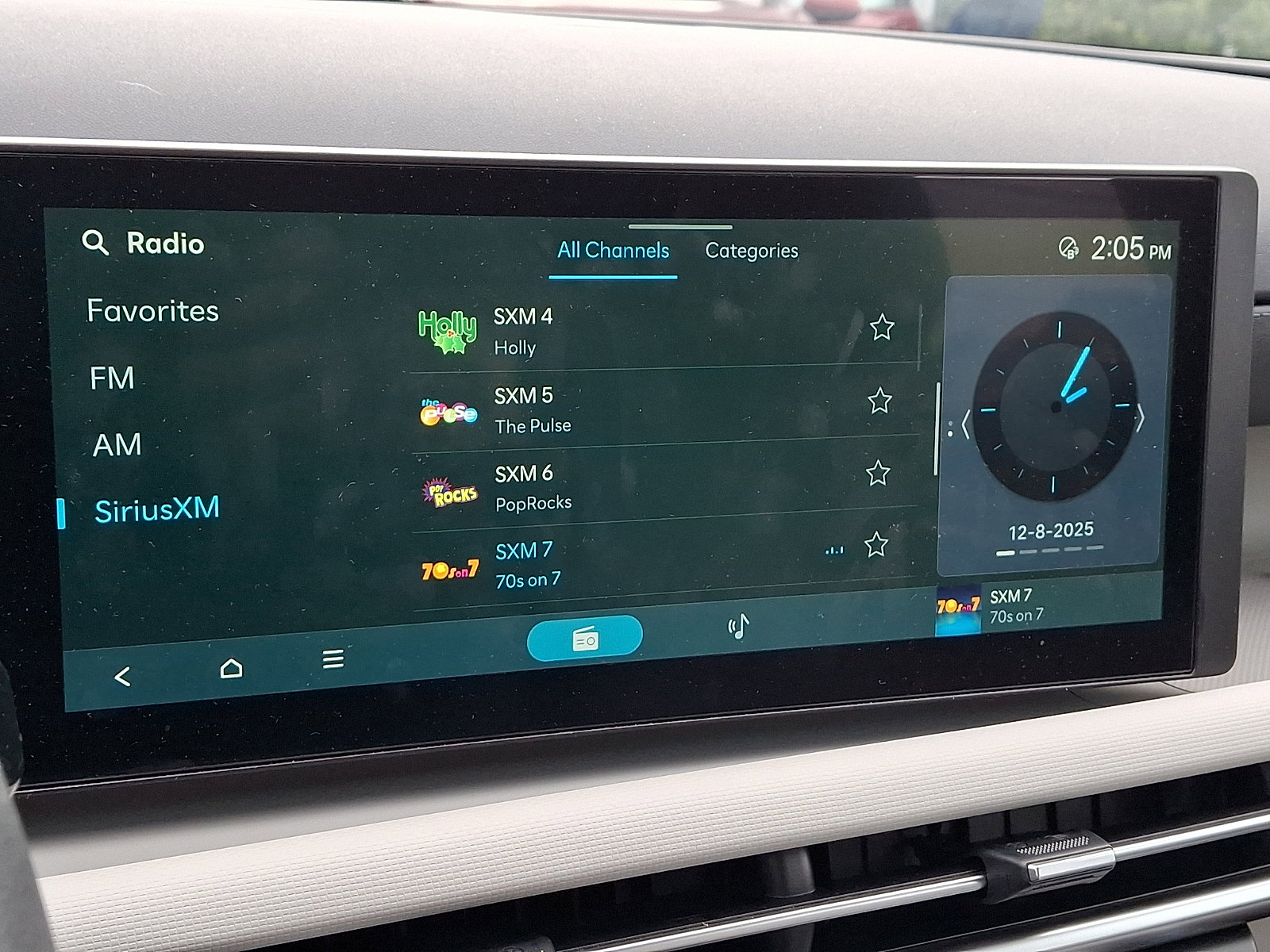 Used 2025 Hyundai Tucson SE image 17