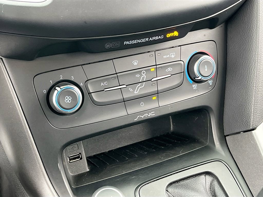 Used 2015 Ford Focus SE w/ Equipment Group 201A image 15