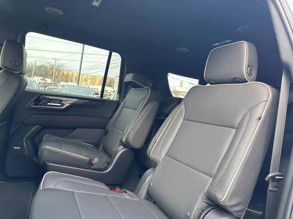 New 2026 GMC Yukon XL Elevation image 31