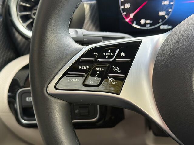 Certified 2025 Mercedes-Benz CLA 250 4MATIC image 30