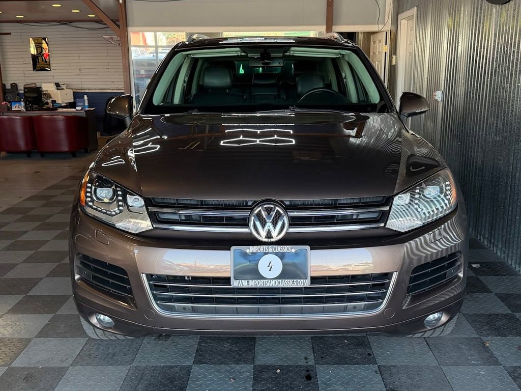 Used 2011 Volkswagen Touareg Sport AWD/4WD image 5