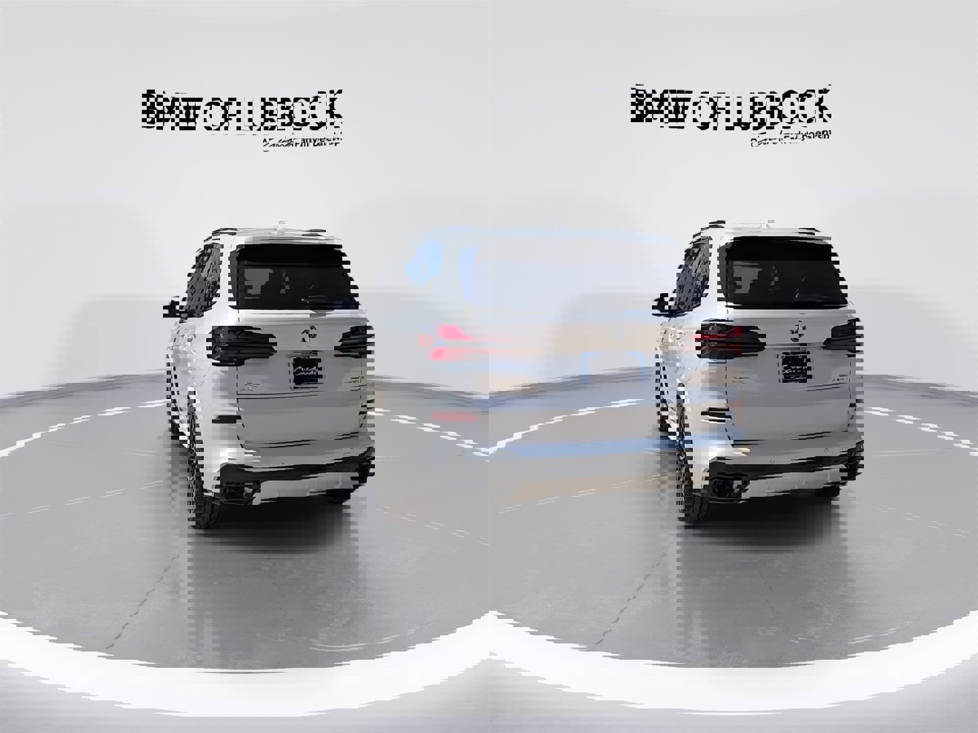 New 2026 BMW X5 xDrive50e image 7