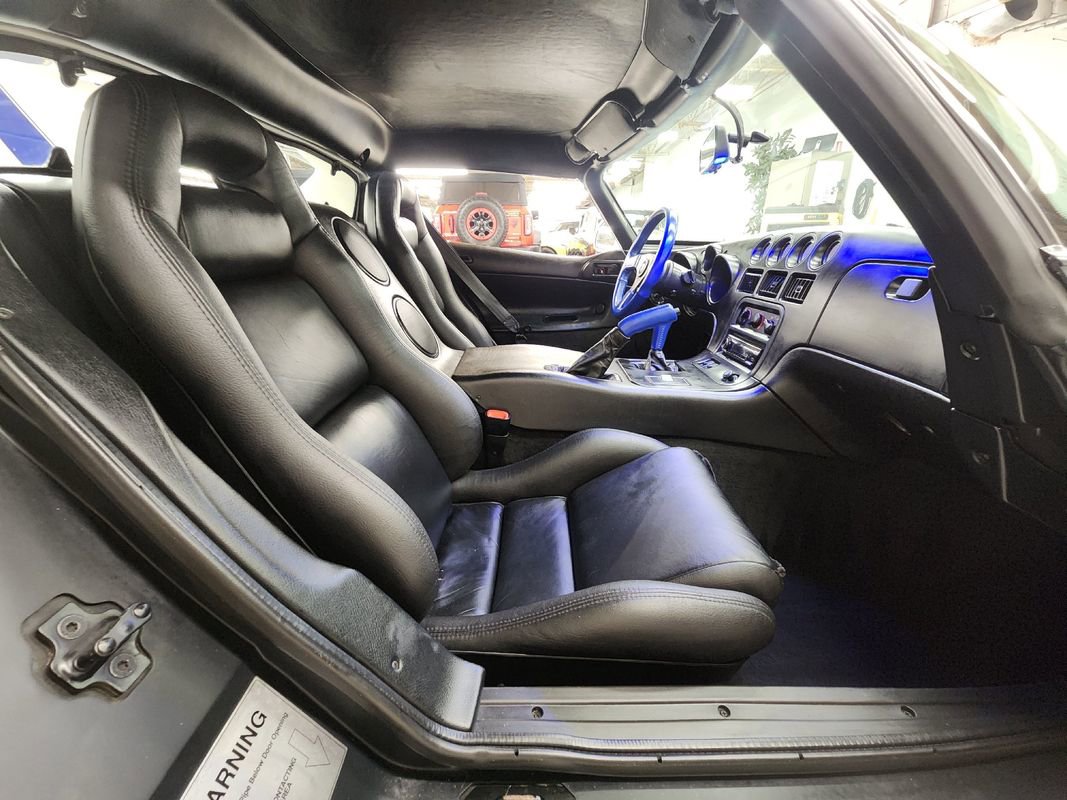 Used 1996 Dodge Viper RT/10 image 8