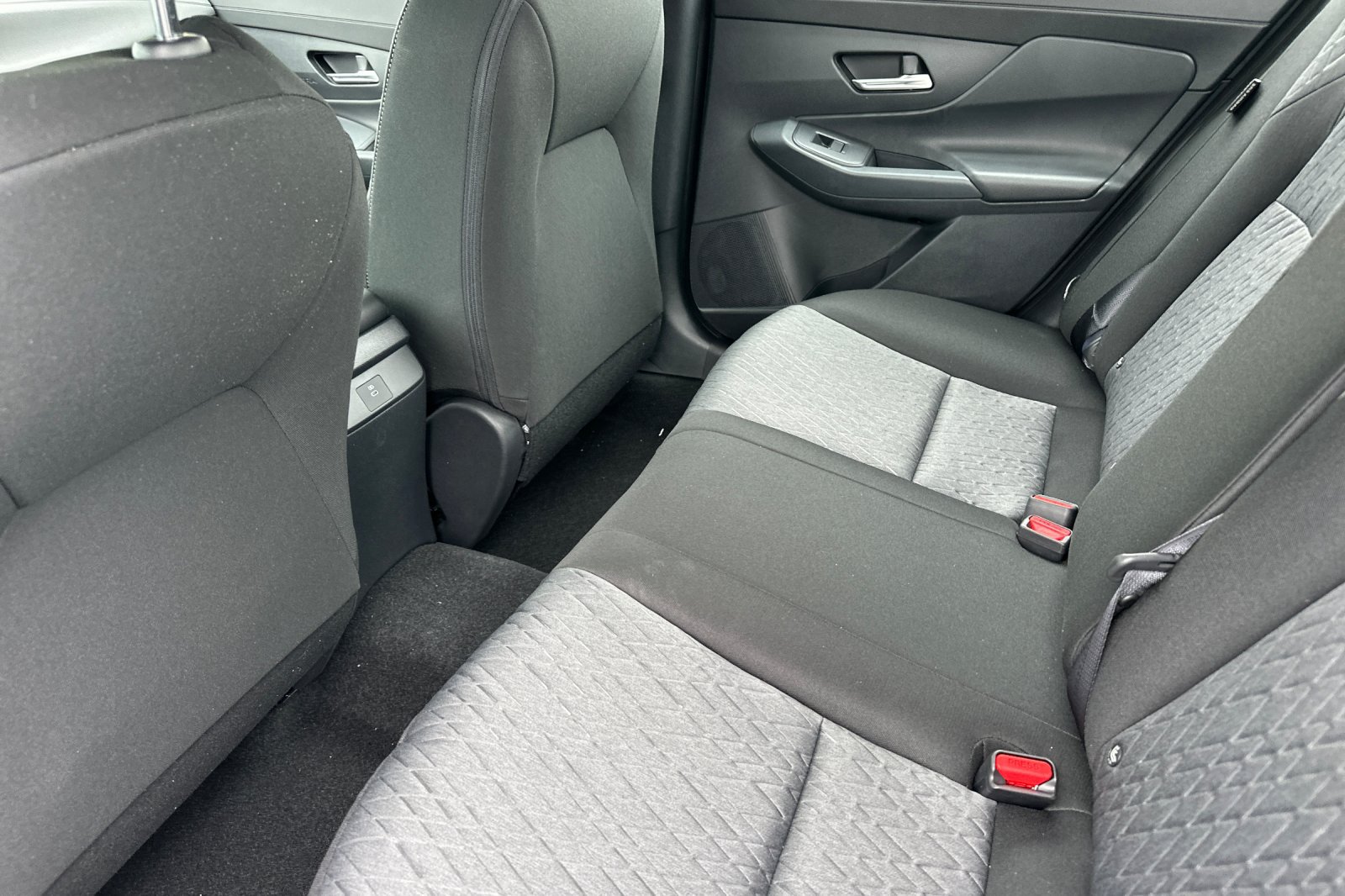 New 2026 Nissan Sentra SV w/ SV Convenience Package FWD image 12