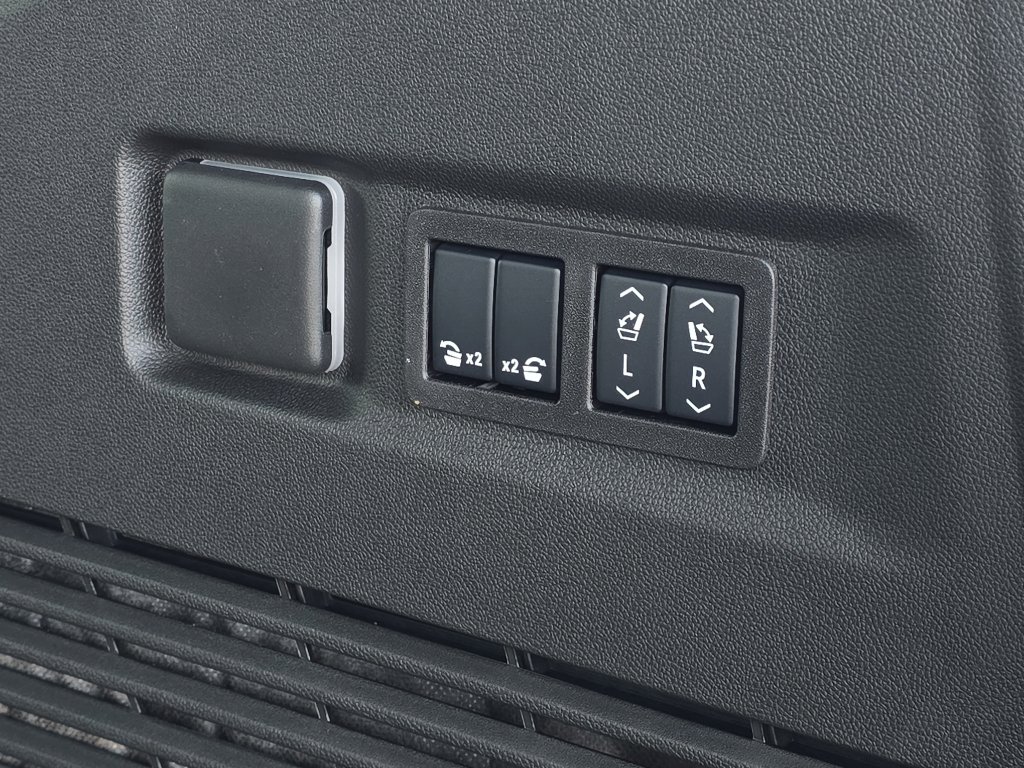 New 2026 Chevrolet Suburban LT w/ Comfort Package image 11