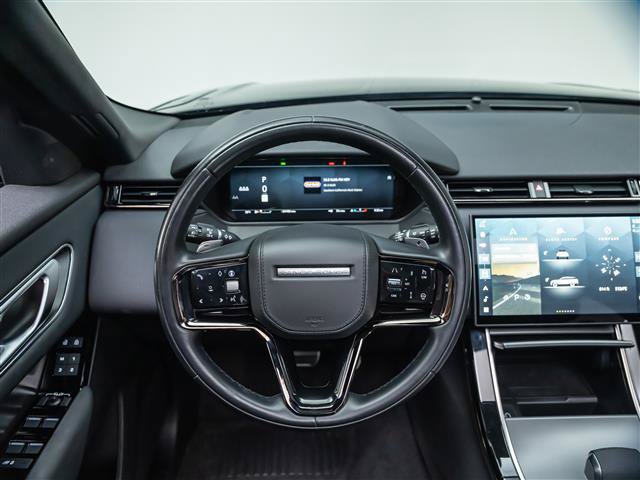 Used 2025 Land Rover Range Rover Velar Dynamic SE AWD/4WD image 17