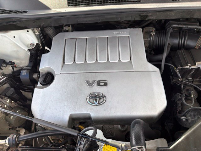 Used 2012 Toyota Highlander FWD w/ Tech Pkg image 29