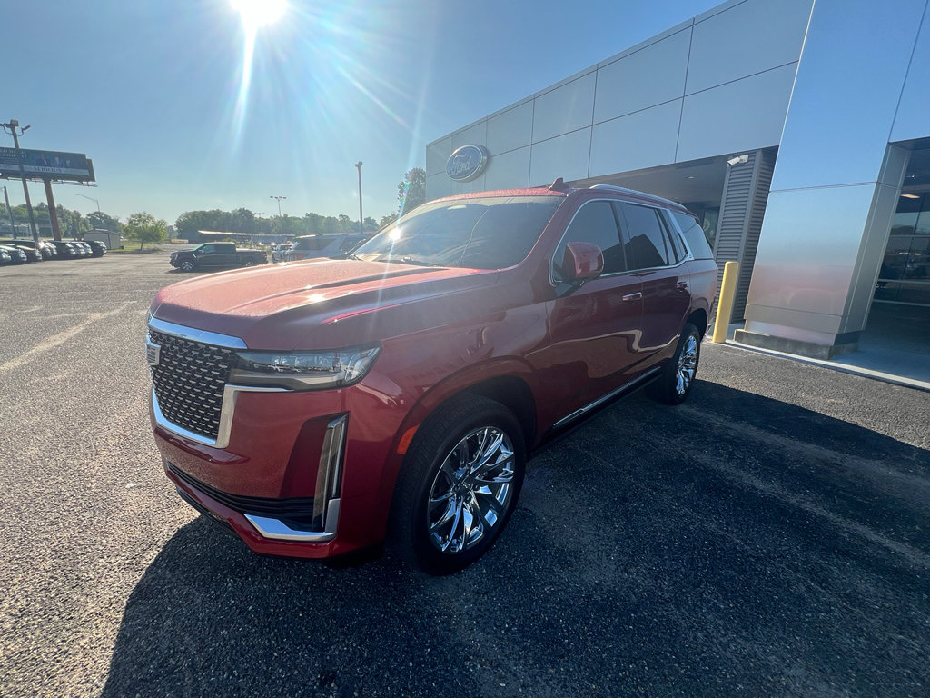 Used 2022 Cadillac Escalade Premium Luxury w/ LPO, Radiant Package RWD image 5