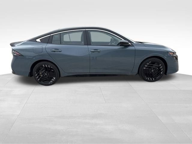 New 2026 Nissan Sentra SR w/ Floor Mat Package FWD image 10