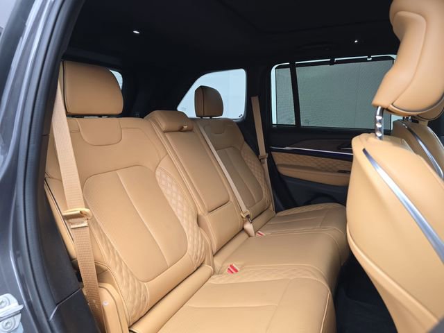 Used 2022 Jeep Grand Cherokee Summit w/ Advanced Protech Group IV AWD/4WD image 44