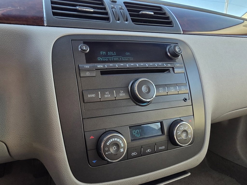 Used 2007 Buick Lucerne CXL w/ Luxury Package image 16