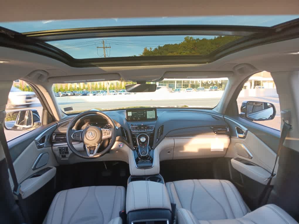 Used 2025 Acura RDX w/ Technology Package AWD/4WD image 21
