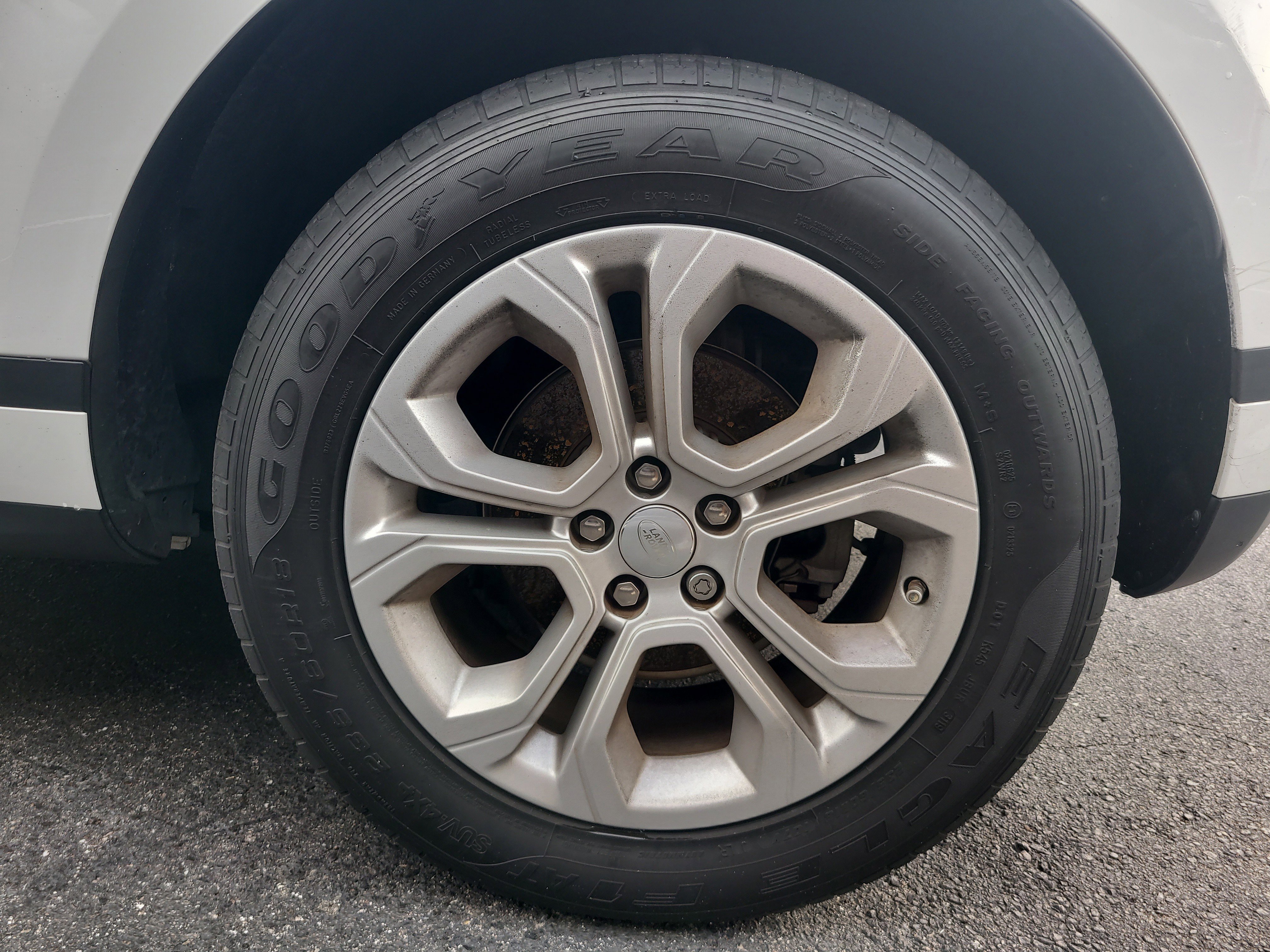 Used 2020 Land Rover Range Rover Evoque S image 8