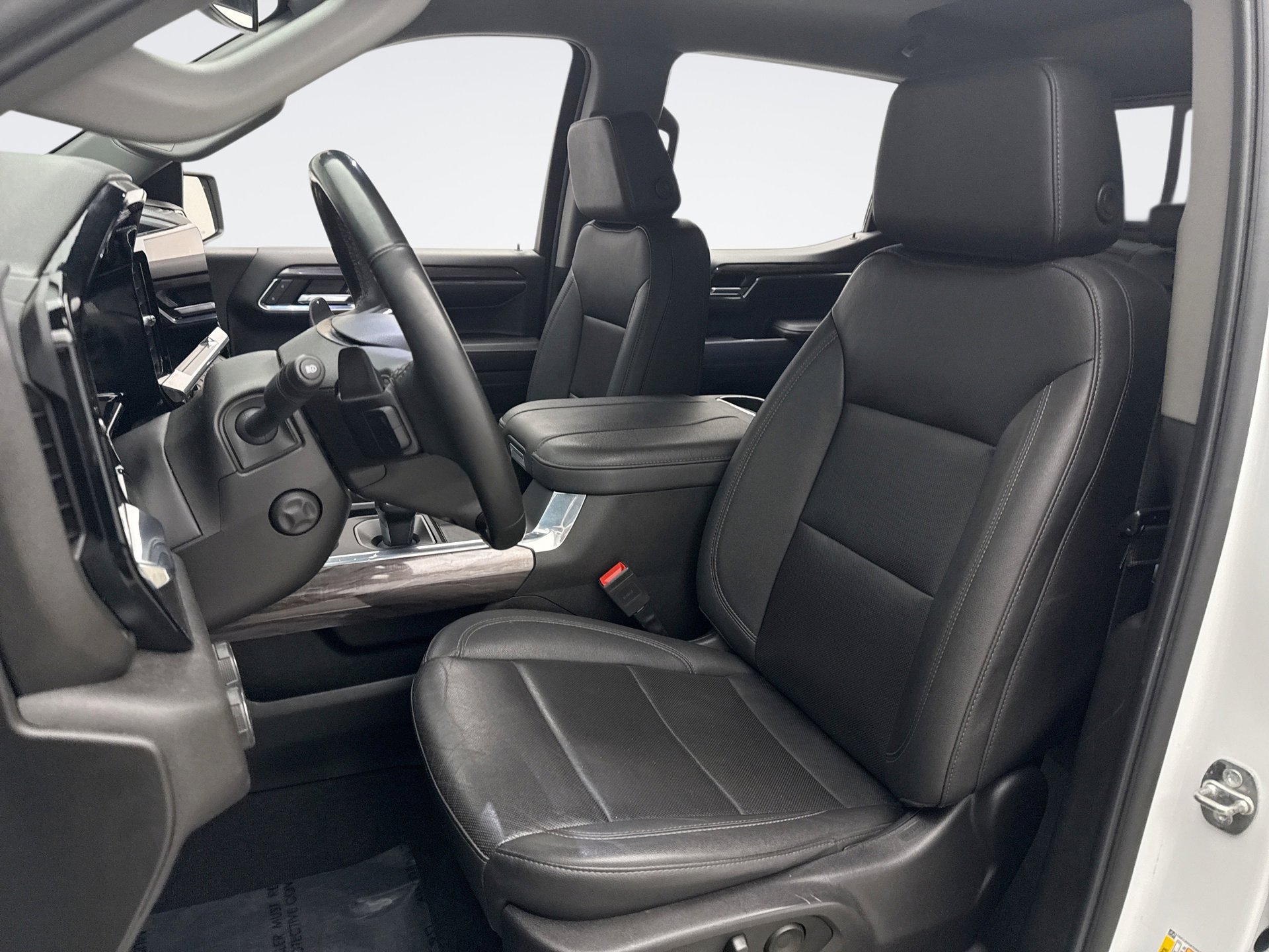 Used 2024 Chevrolet Silverado 1500 LTZ w/ LTZ Convenience Package II image 11