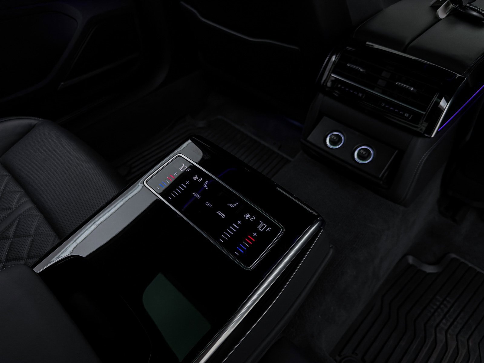 Used 2024 Audi S8 4.0T image 43