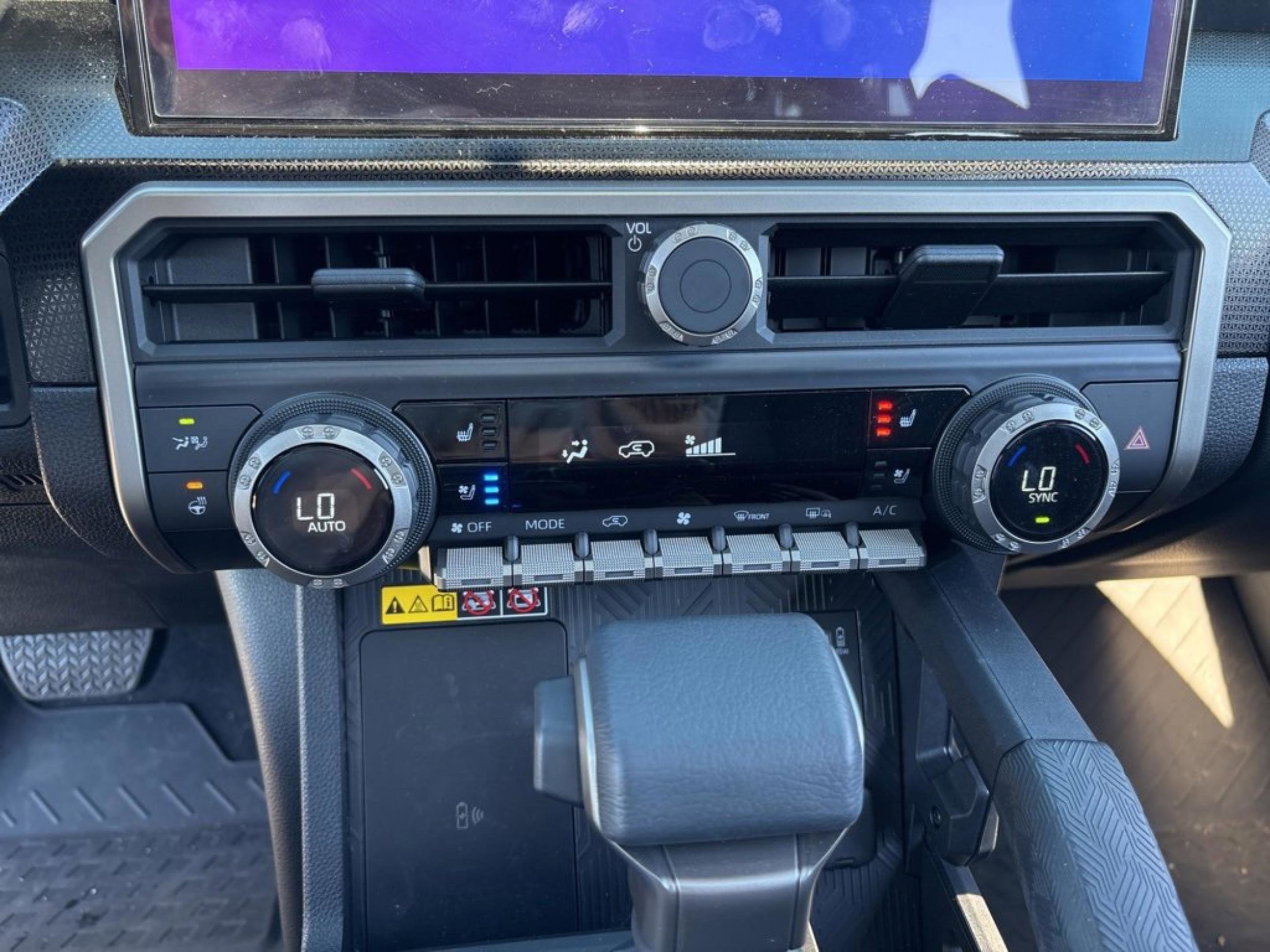 Used 2025 Toyota 4Runner Limited image 14