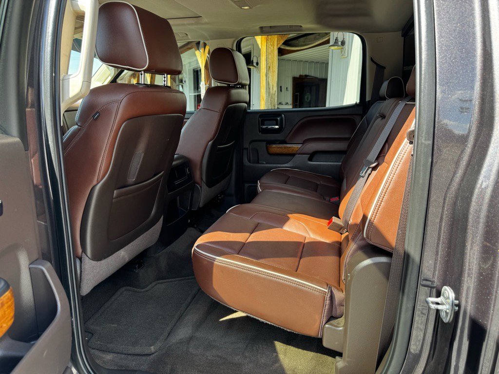 Used 2014 Chevrolet Silverado 1500 High Country w/ High Country Premium Package image 18