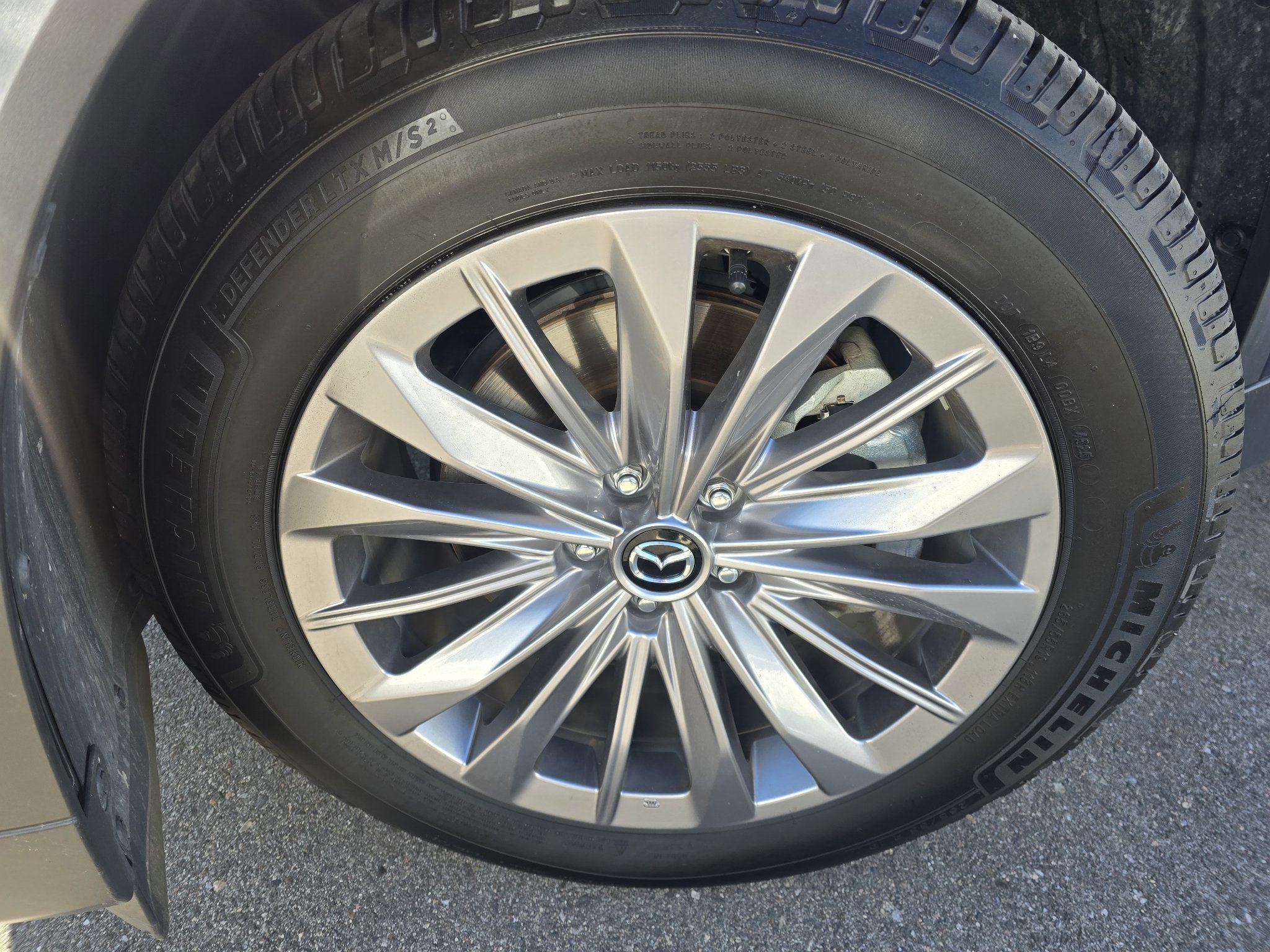 Used 2024 MAZDA CX-90 Plug-In Hybrid w/ Preferred AWD/4WD image 9
